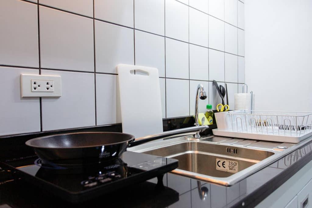 Appartamento P4 Silom Large 2Beds Full Kitchen Wifi 4-6Pax Bangkok Esterno foto